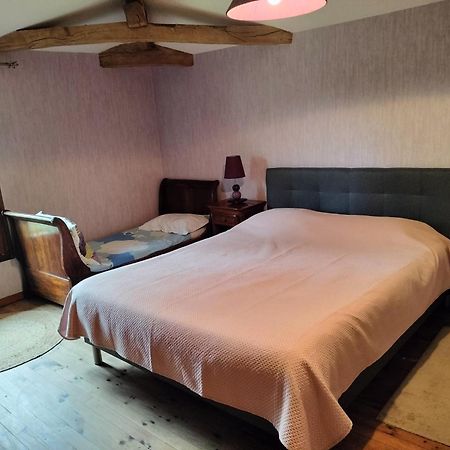 Bed and Breakfast L'Airial De Nahouns Sabres Exterior foto